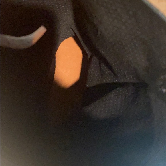 Black suede textured UGGS - Picture 6 of 6